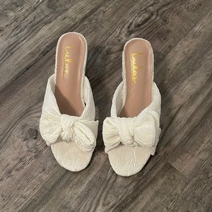 Lulu’s Dorothea Ivory Knotted High Heel Sandals size 9